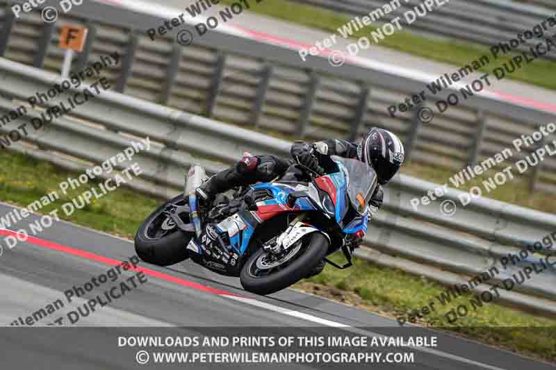 cadwell no limits trackday;cadwell park;cadwell park photographs;cadwell trackday photographs;enduro digital images;event digital images;eventdigitalimages;navarra;no limits trackdays;peter wileman photography;racing digital images;trackday digital images;trackday photos